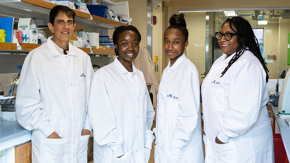 Elissa Chesler, Ph.D. (JAX) and DeAnna James, Kamille Trice and Ingrid Tulloch, Ph.D. (Morgan State University) Photo credit: Tiffany Laufer