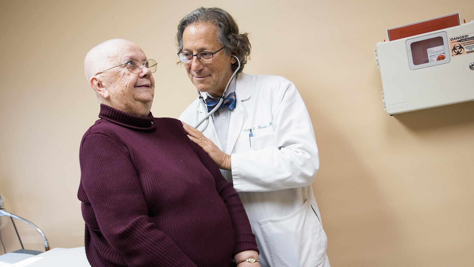 A patient meets with a doctor for JAX MCGI trials